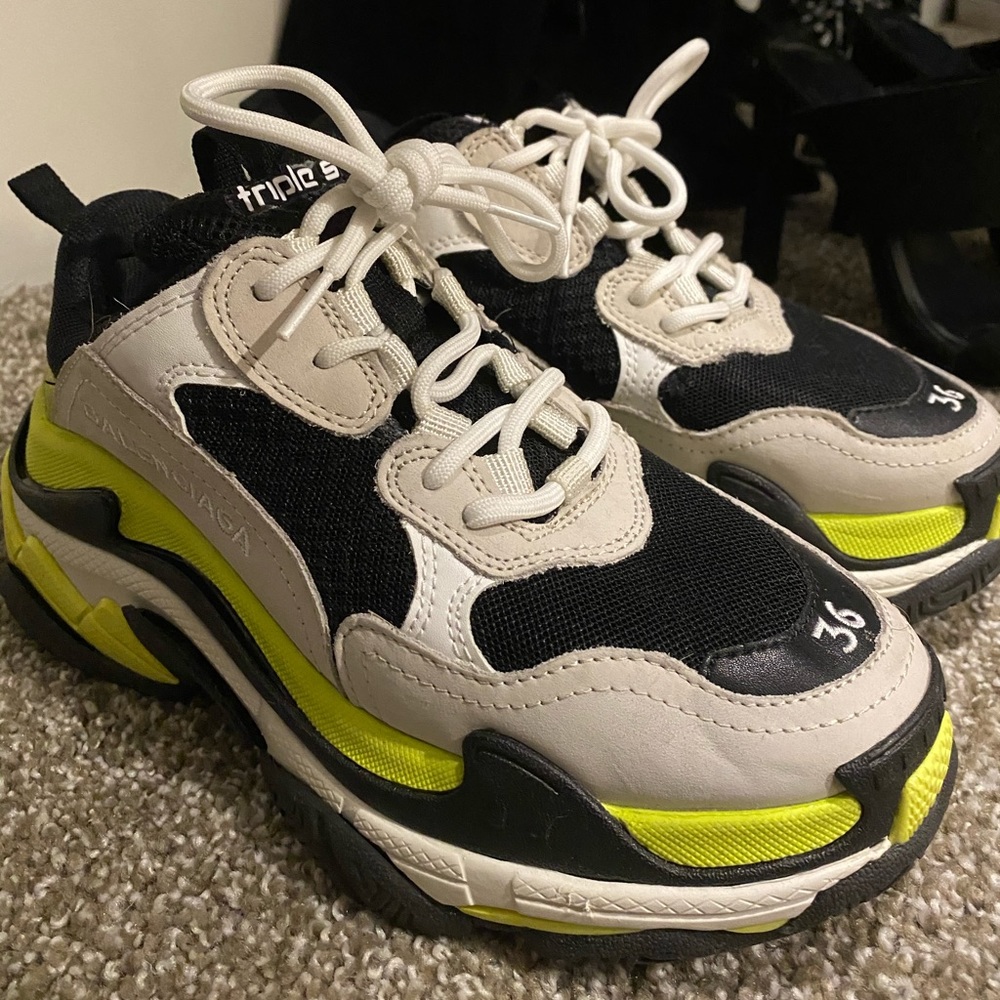 Triple S Balenciaga Sneakers